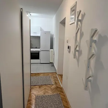 Sophie Apartman *