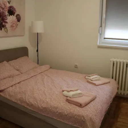Sophie * Újvidék